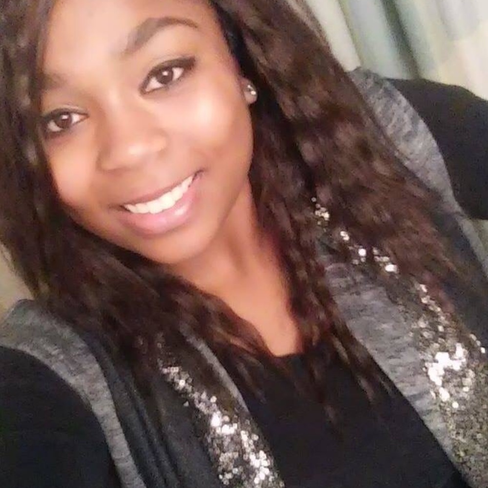 Meet your Posher, Alana